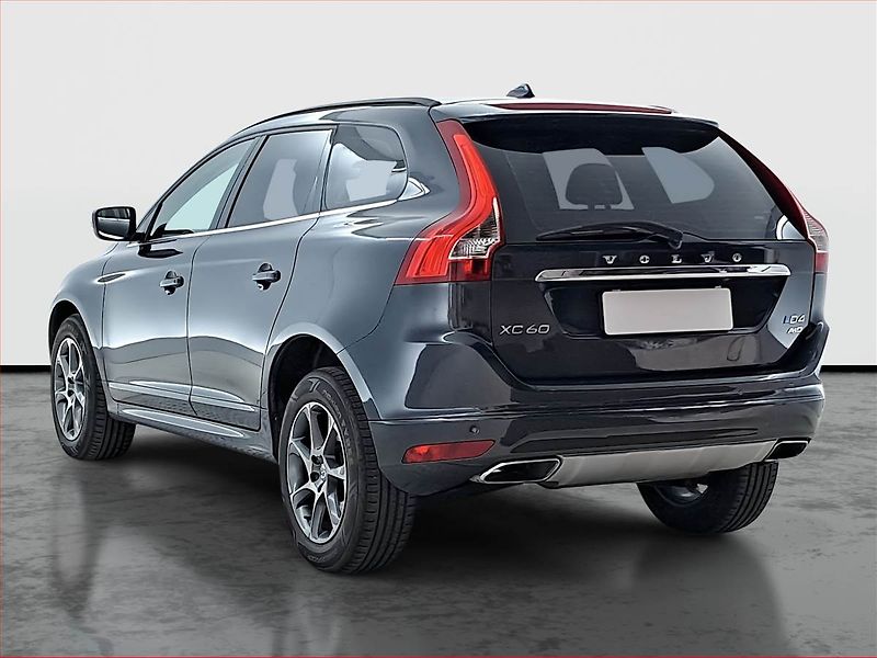 Volvo XC60 (2015) D4 AWD, 4X4, Automat - fotka 4 z 21