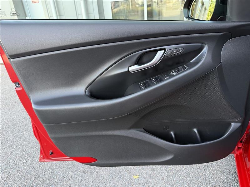 Hyundai i30 1,5 T-GDI  WG N Line Premium P - fotka 9 z 27