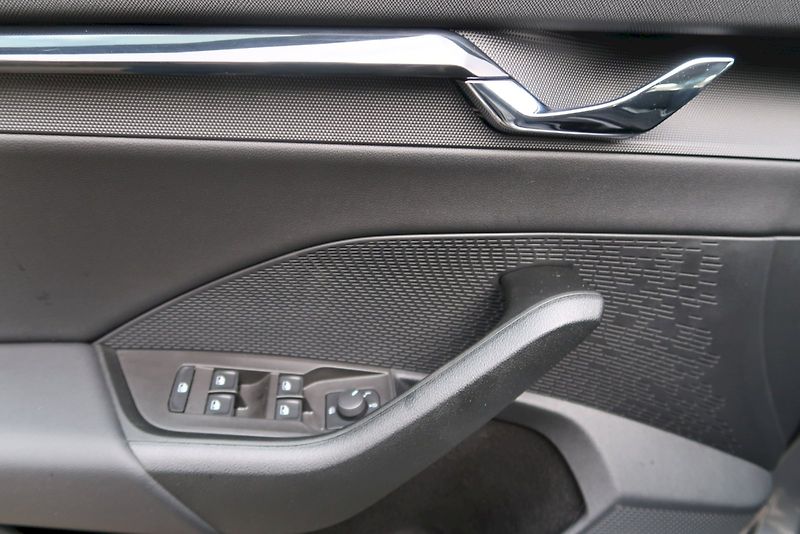 Škoda Octavia (2023) Activ 1.0 TSi/ 81 kW - fotka 16 z 32