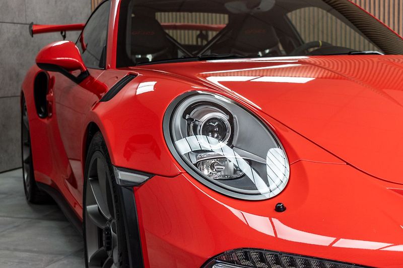 Porsche 911 GT3 RS 4.0 !Najeto 14.885km! - fotka 30 z 49