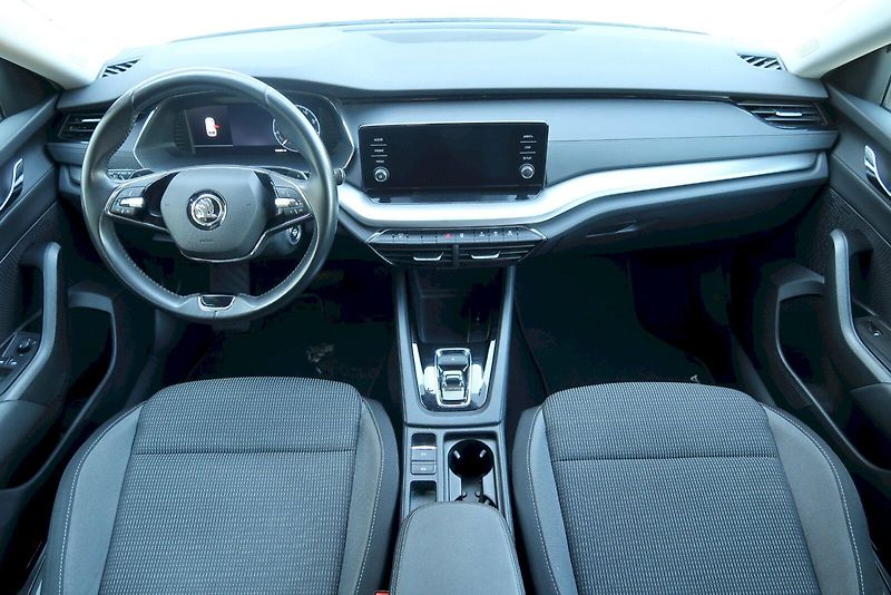 Škoda Octavia (2023) Ambition Plus 2.0 TDI 110 kW D - fotka 5 z 28