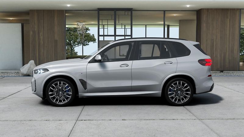 BMW X5 xDrive30d - fotka 5 z 14