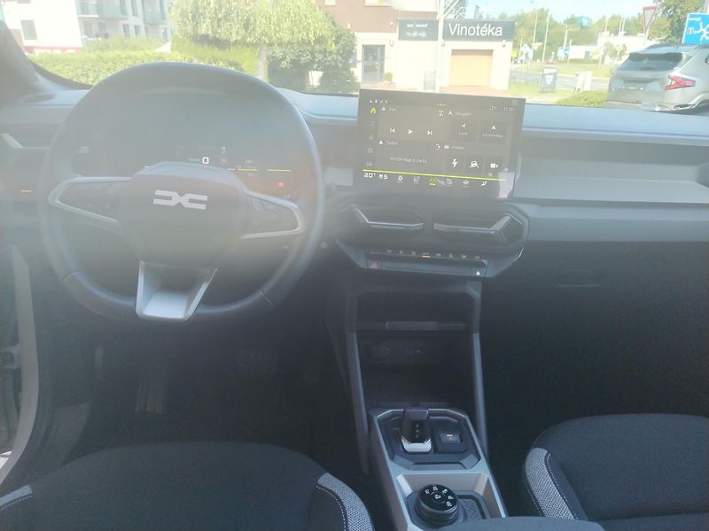 Dacia Duster (2026) JOURNEY hybrid-G 150 4x4 - fotka 12 z 22