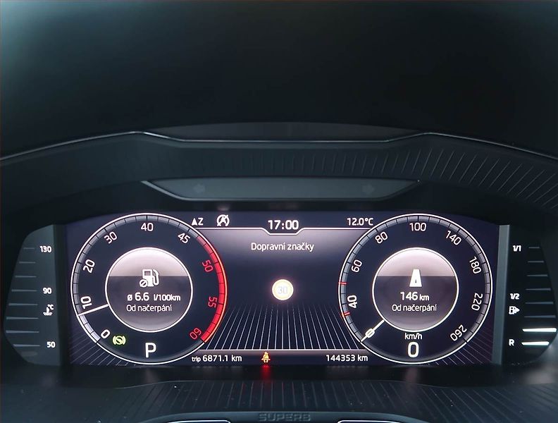 Škoda Superb (2019) 2.0 TDI, Automat, Serv.kniha - fotka 11 z 19