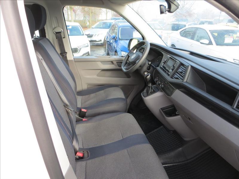 Volkswagen Transporter 2,0 TDI 110kW DSG7 - 9míst ČR - fotka 10 z 19