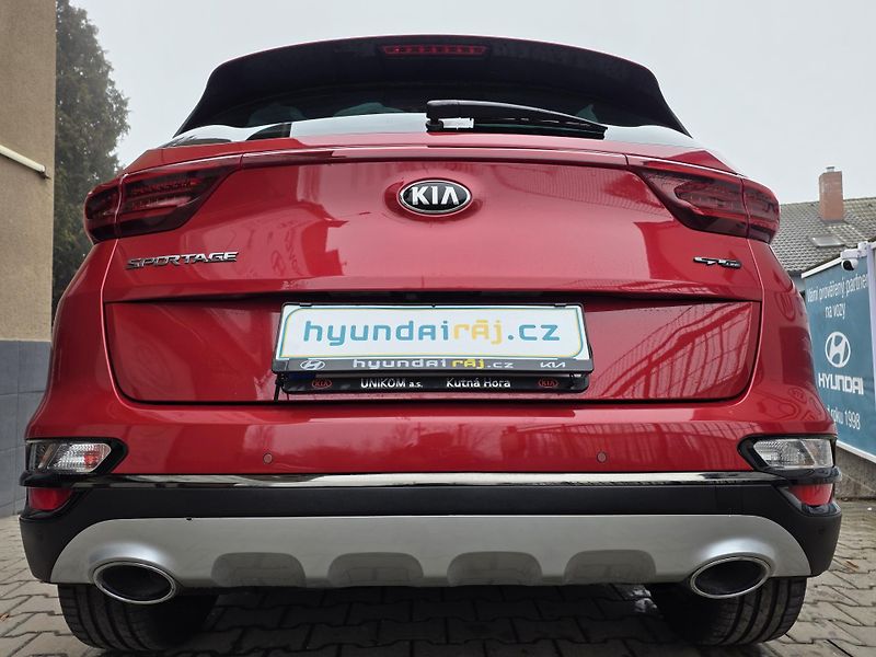 Kia Sportage 1.6-GT-line-1.majitel-TOP STAV - fotka 10 z 32