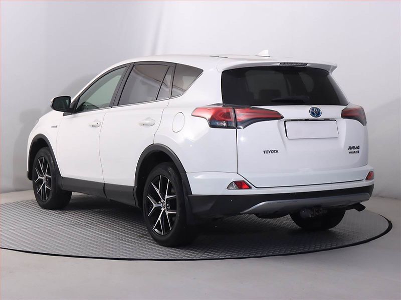 Toyota RAV4 (2016) 2.5 Hybrid, 4X4, Automat - fotka 4 z 22