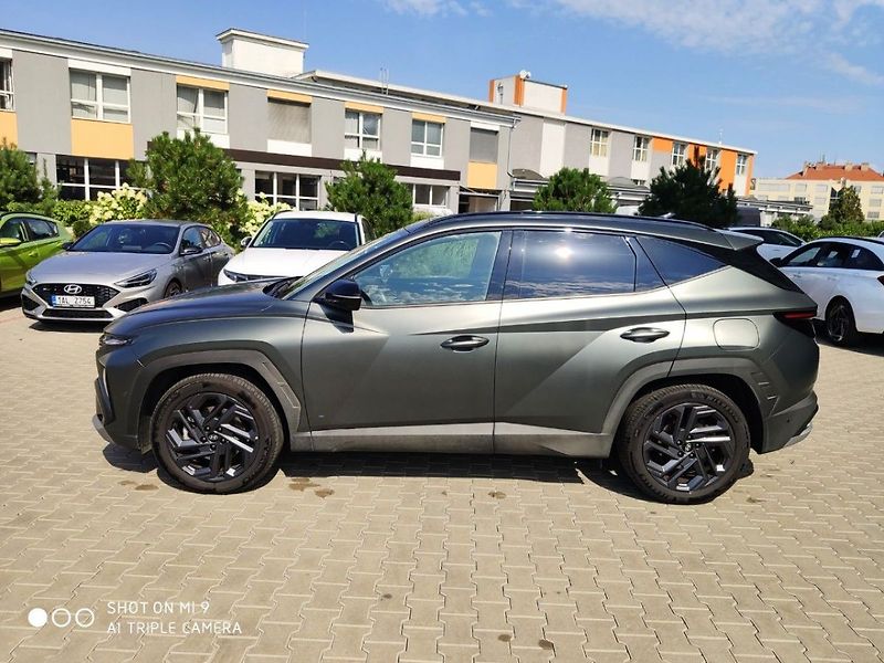 Hyundai Tucson 25 1,6 TGDI PH 4WD AT E 20 PR - fotka 3 z 9