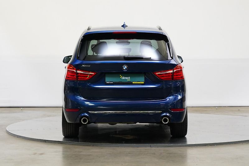 BMW Řada 2 - fotka 6 z 26