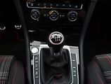 Volkswagen Golf (2019) 2.0 GTI Performance - náhled 13