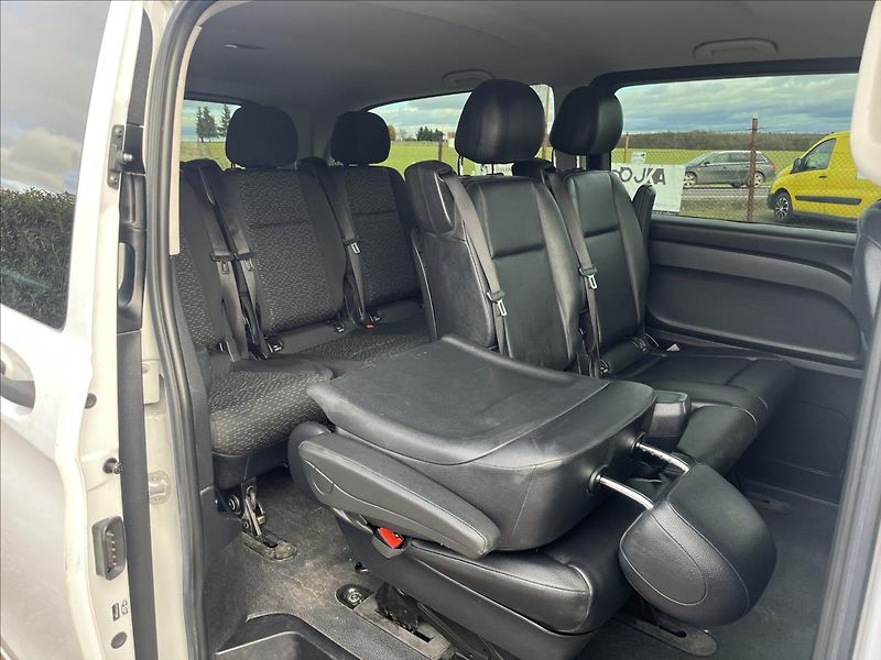 Mercedes-Benz Vito 2,1 119CDi 8.MÍST LONG 4x4 AUT - fotka 13 z 49