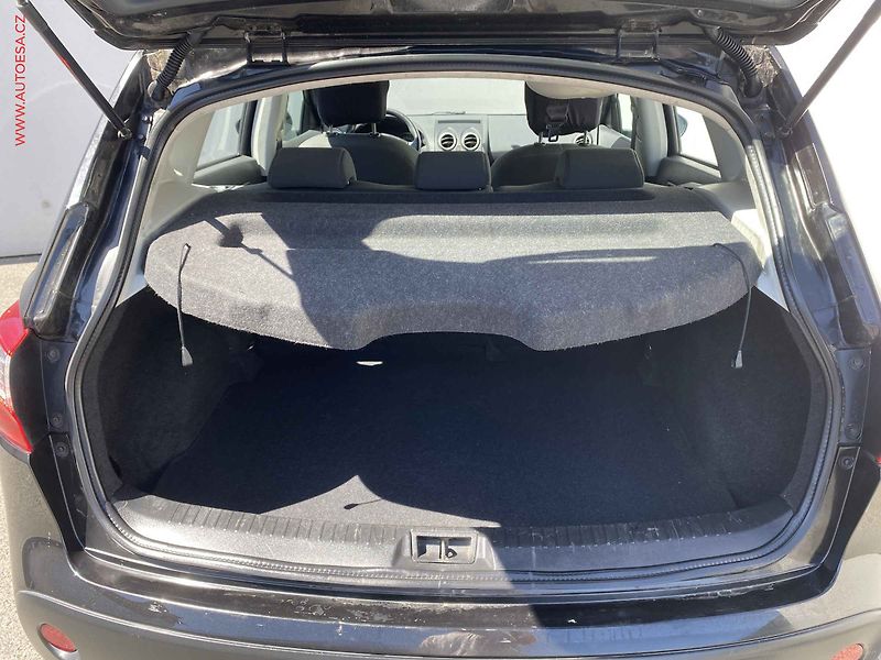 Nissan Qashqai (2013) 1.6, Visia, +ALU - fotka 7 z 16