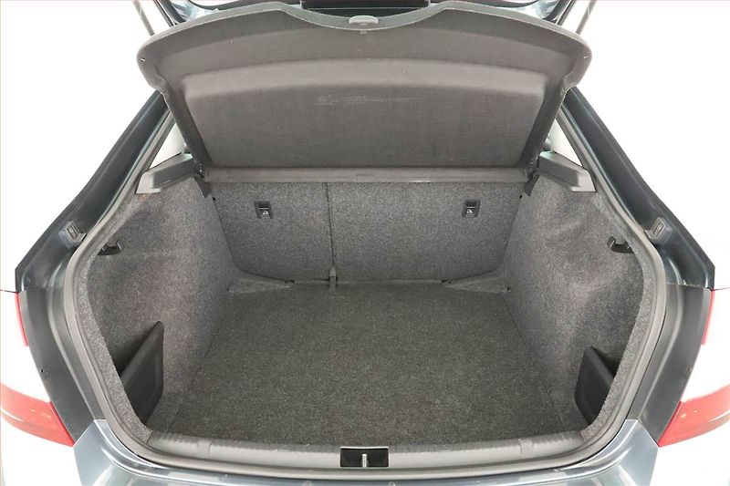 Škoda Rapid (2015) 1.2 TSI - fotka 14 z 15