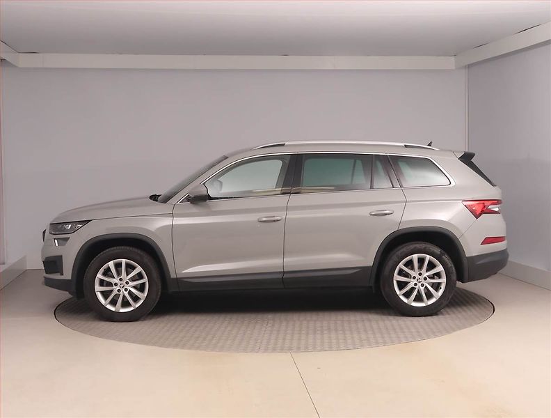 Škoda Kodiaq (2023) Style Plus 2.0 TDI - fotka 3 z 21