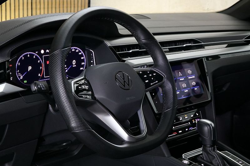 Volkswagen Arteon Shooting Brake 2.0TSI 140kW DSG R-Line Tažné - fotka 16 z 33
