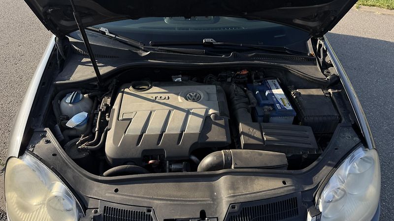 Volkswagen Golf Variant (2008) 2.0TDI DSG 103KW  - fotka 18 z 18