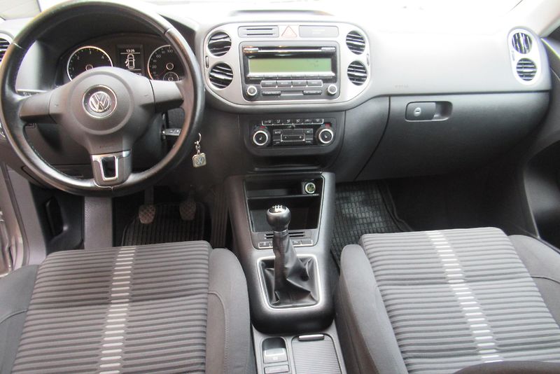 Volkswagen Tiguan 2.0 TDi AUT.KLIMA TAŽNÉ - fotka 10 z 21
