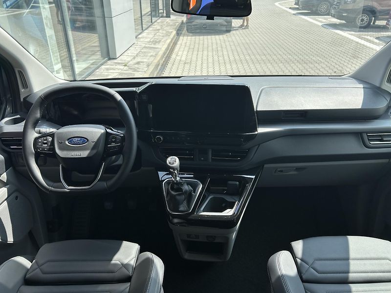 Ford Tourneo Custom Titanium L1 2.0 EcoBlue 110 kW - fotka 14 z 35