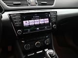 Škoda Superb 2,0 TDI 110kW Ambition DPH CZ - náhled 16
