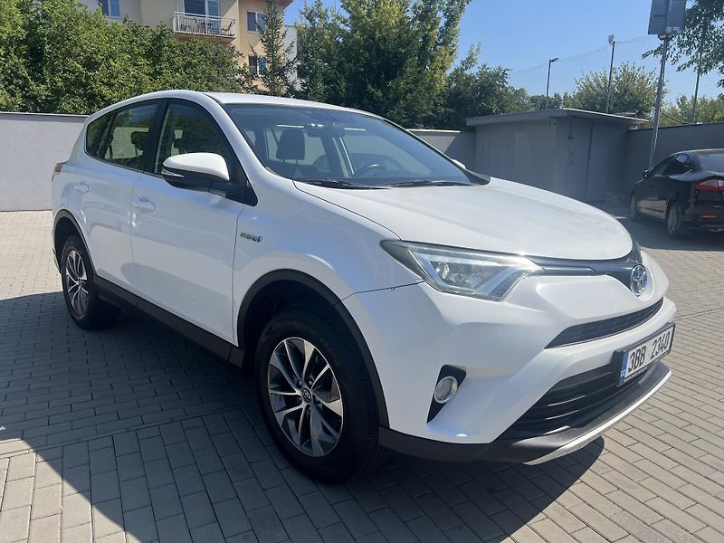 Toyota RAV4 2.5i HYBRID 114kw - fotka 2 z 25