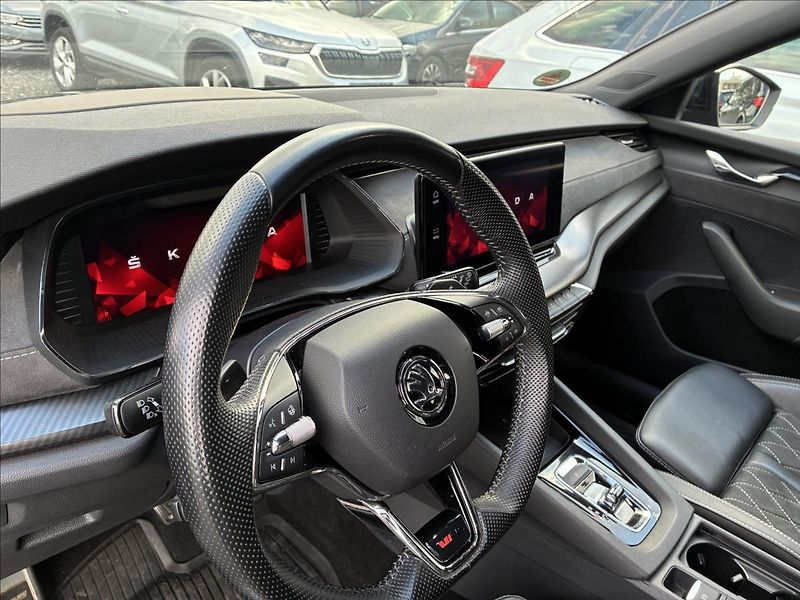 Škoda Octavia 2,0 RS,TAŽNÉ,KŮŽE,CANTON - fotka 9 z 33