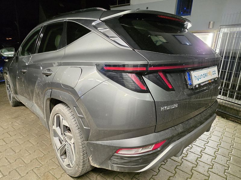 Hyundai Tucson 1.6PREMIUM-PANORAMA-MAX.VÝBAVA - fotka 7 z 19