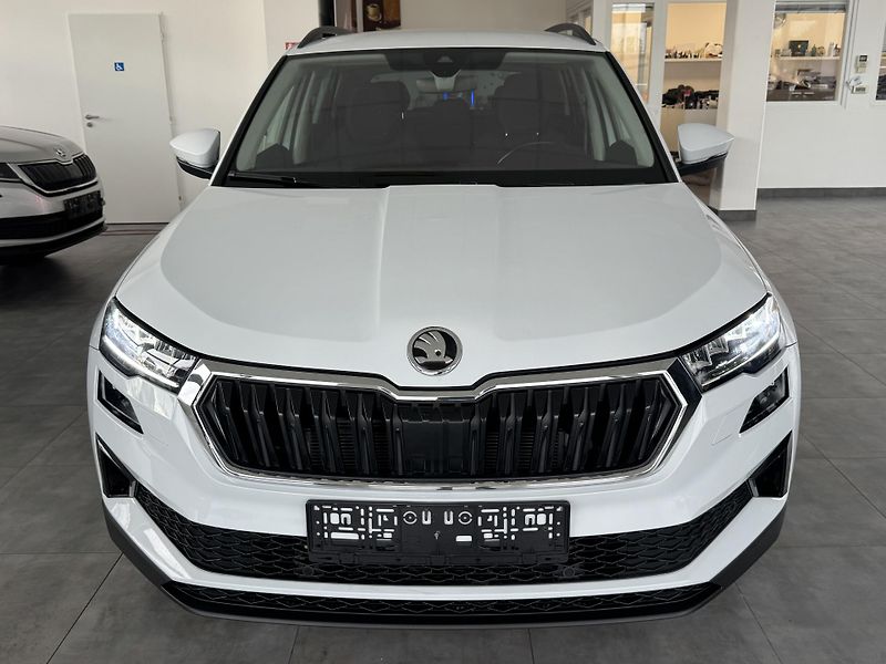 Škoda Karoq (2024) 2,0TDi DSG 4x4 LED TAŽNÉ NAVI - fotka 2 z 37