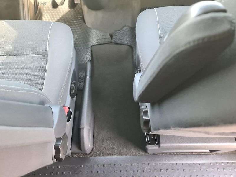 Volkswagen Multivan (2011) 2.0 TDi 103-KW WEBAST OLOMOUC - fotka 65 z 109