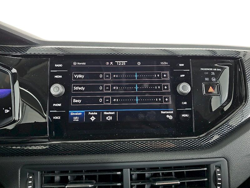 Volkswagen Taigo (2022) 1.0TSI 81kW BUSINESS LIFE - fotka 24 z 33