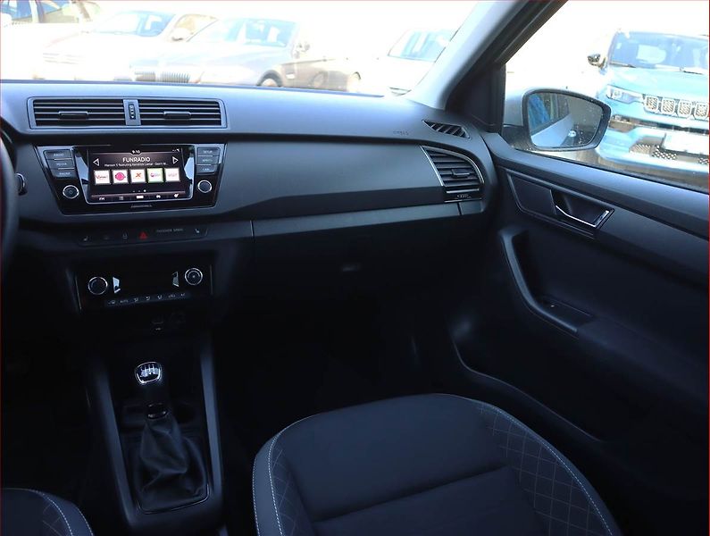 Škoda Fabia (2020) Style 1.0 TSI, Serv.kniha - fotka 8 z 21