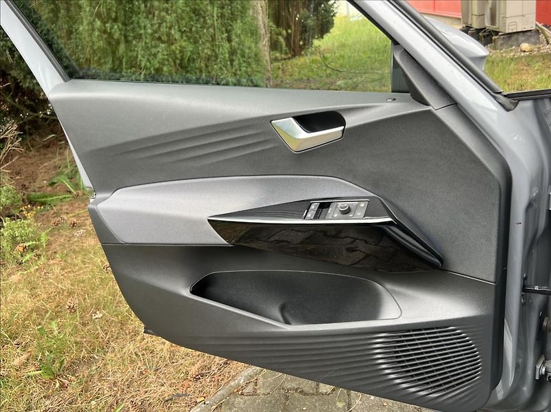 Volkswagen ID.3 Pro Performance TAŽNÉ / TČ - fotka 36 z 42