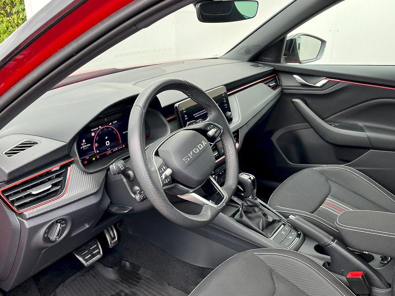 Škoda Kamiq (2025) 1.0 TSI 85kW Monte Carlo - fotka 6 z 29