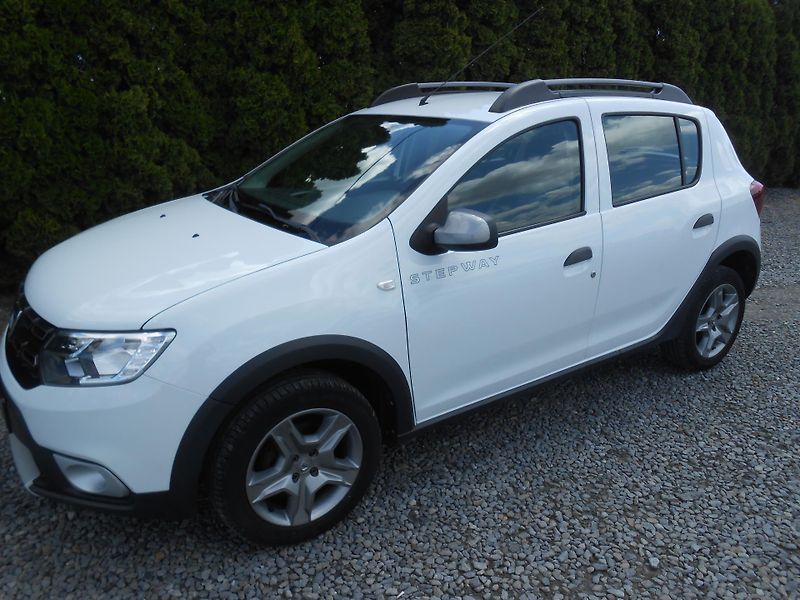 Dacia Sandero STEPWAY,NAVI,KAMERA,LED! - fotka 39 z 44