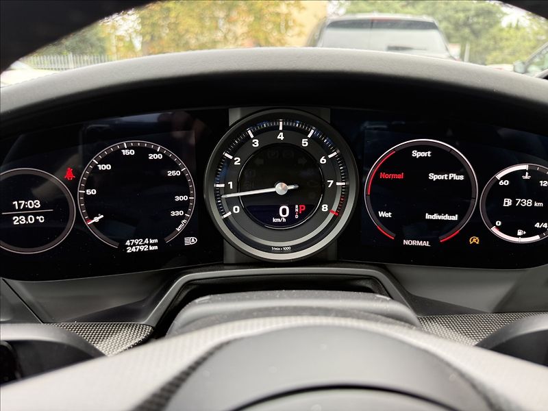 Porsche 911 992 Carrera S Sport chrono - fotka 27 z 41