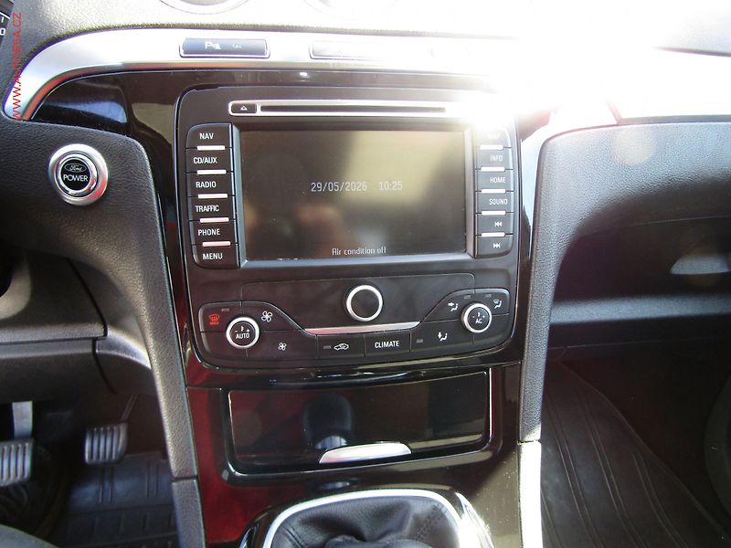 Ford Galaxy (2011) 2.2 TDCi, AC, kůže - fotka 14 z 20