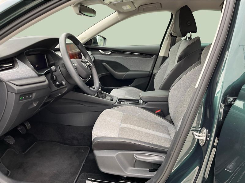 Škoda Octavia 1.5 TSI 110kW TOP SELECTION - fotka 11 z 28