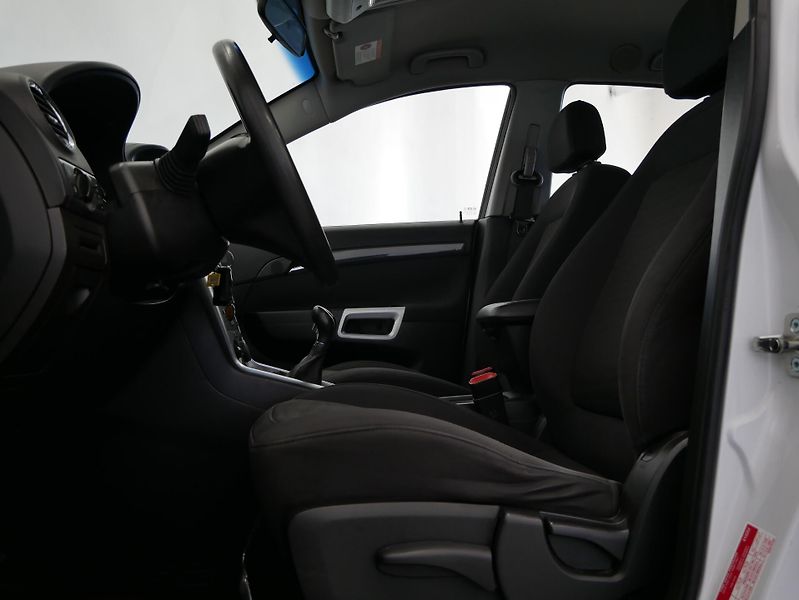 Opel Antara - fotka 13 z 21