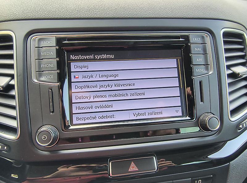 Seat Alhambra (2021) 1.4 TSI DSG 110KW/ NAVI/KAMERA - fotka 47 z 58