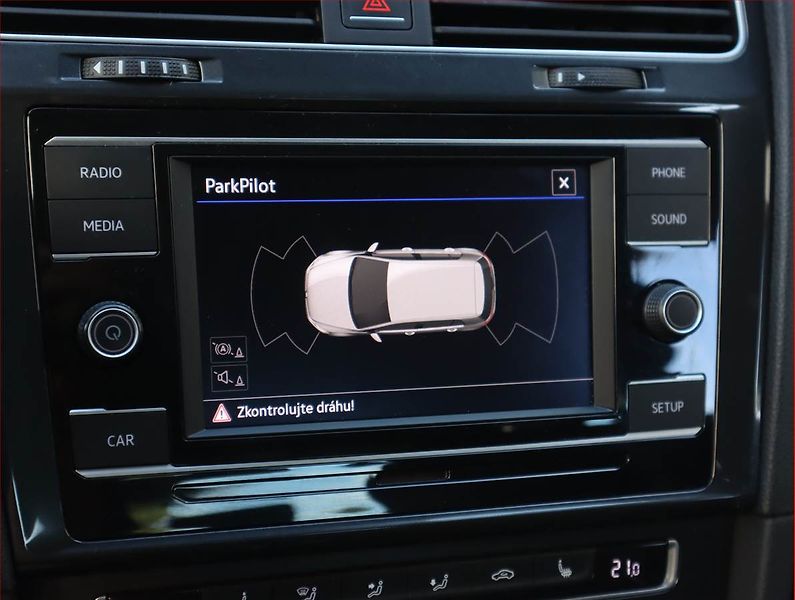 Volkswagen Golf (2018) 1.0 TSI, Tempomat - fotka 19 z 19