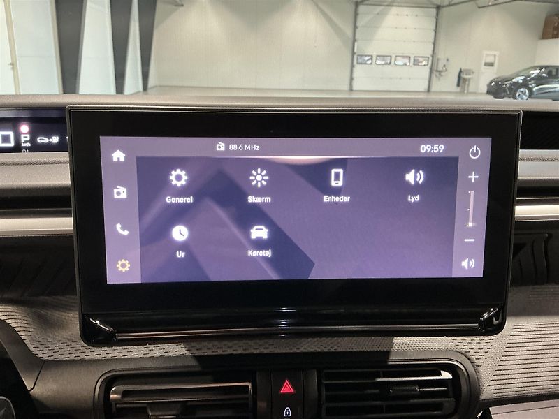 Citroën ë-C3 Aircross 44kWh Plus Carplay Kamera - fotka 15 z 18