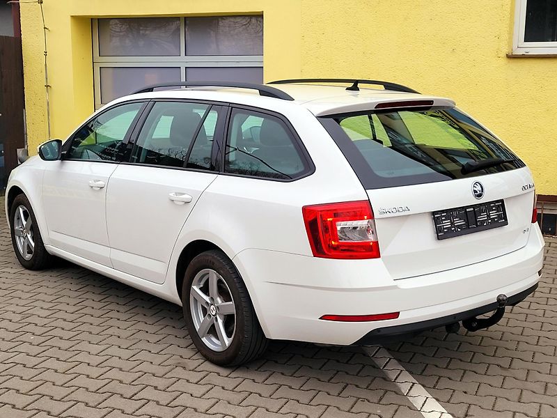 Škoda Octavia 1,6TDi SERV.KNÍŽKA,CEBIA 4x4 - fotka 9 z 46