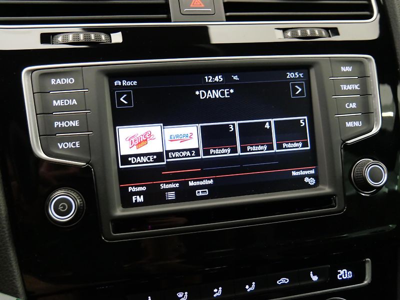 Volkswagen Golf - fotka 14 z 25