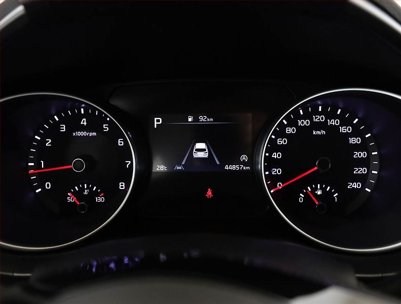 Kia Ceed (2023) 1.5 T-GDI - fotka 9 z 20