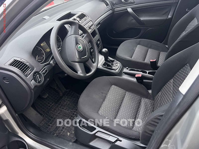 Škoda Octavia (2010) 1.4 16V, ČR - fotka 3 z 3