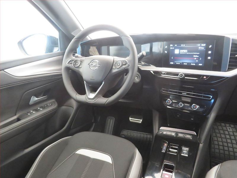 Opel Mokka (2025) GS-Line 1.2 Turbo - fotka 7 z 16