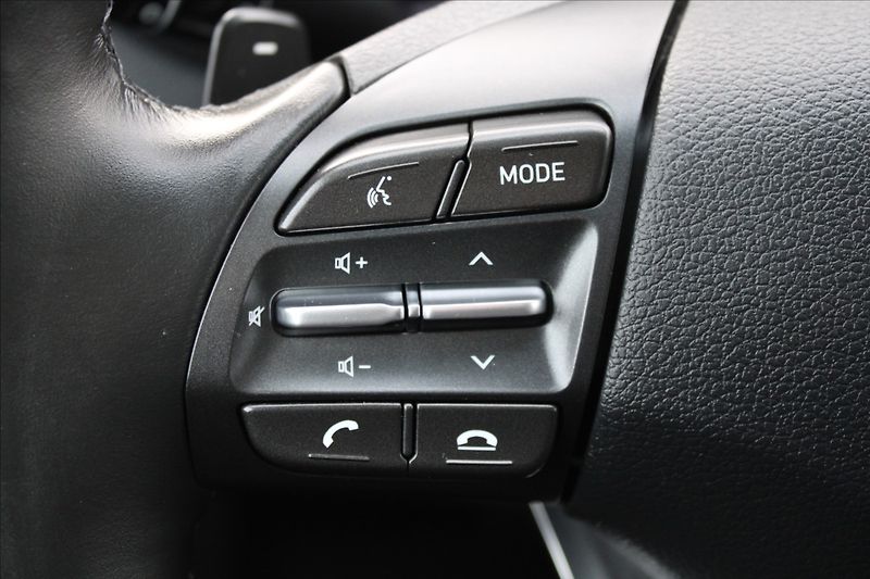 Hyundai i30 1,5 TGDI  1MAJ,AT,SMART,ZÁRUKA - fotka 19 z 41