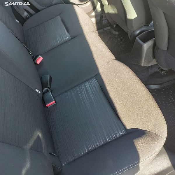 Peugeot 208 KRÁSNÝ,60TKM,1MAJ54L,SERVISKA - fotka 6 z 22