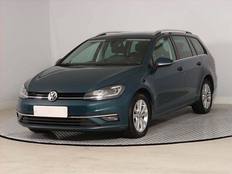 Volkswagen Golf (2017) Highline 2.0 TDI, Automat - fotka 2 z 18