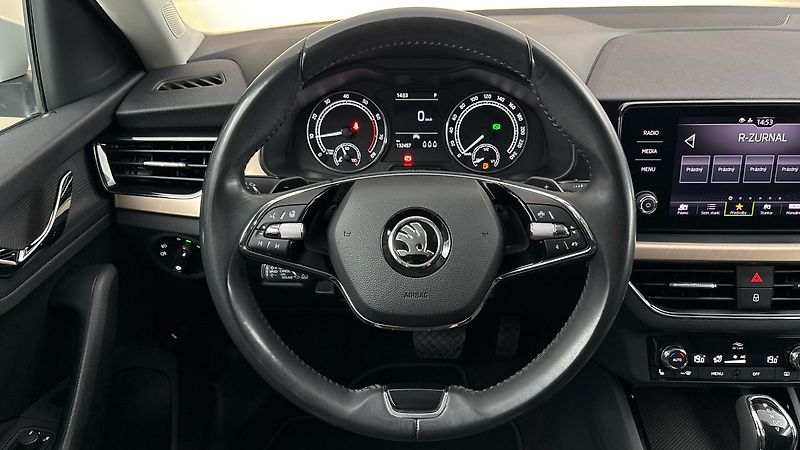 Škoda Scala 1.0 TSI DSG Style - fotka 9 z 26