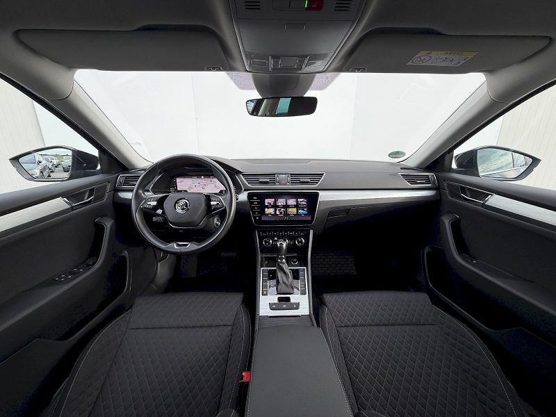 Škoda Superb (2022) 2.0 TDI 110kW DSG Business - fotka 9 z 35
